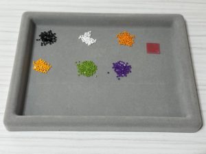 ダイソーのビーズアートキットステッカーの残った素材